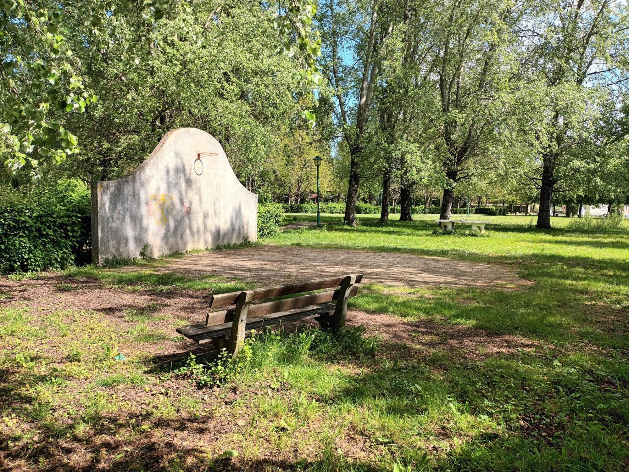 شقة Au Bord De La Riviere Verteuil-sur-Charente المظهر الخارجي الصورة